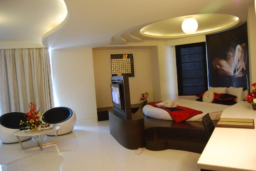 Barsana Hotel & Resort סיליגורי מראה חיצוני תמונה